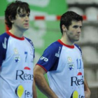 Los rostros de Carou y de Castresana reflejan al final la decepción de la derrota.