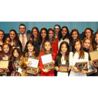 El Club Ritmo, con todas sus premiadas en una foto de familia junto al presidente de la Federación Española, Jesús Carballo.