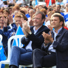 El consejero Antonio Silván, junto al alcalde de Ponferrada en el cierre de campaña de mayo.