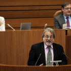 José María González, en su intervención en el Pleno para defender que se controle a las Cajas.