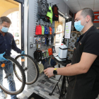 Un taller de bicicletas, también ya operativo. L. DE LA MATA