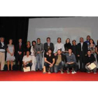Al finalizar la gala todos los premiados posaron sobre el escenario del teatro Gullón para la tradic