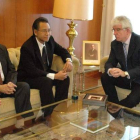 El rector José Ángel Hermida,con la delegación de la Universidad de Malaya que ayer visitó León.