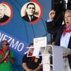 El exvicepresidente del Gobierno, Alfonso Guerra en un momento de su intervención en Rodiezmo.