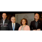 García, de USO, Fernández, de CC.OO., Gutiérrez, alcalde, Lesmes, edil de Personal, Fernández, de UGT, y Riesco, de CSIF.