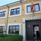 Imagen de la fachada de los juzgados de Astorga.