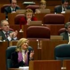 La bancada del grupo popular, con Pedro Muñoz arriba a la izquierda, ayer en un momento del Pleno