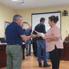 Raúl Valcarce ya ha votado esta mañana en la Junta Electoral de Ponferrada. M.F.