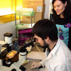 Investigadores de biomedicina en la Universidad de León. MARCIANO