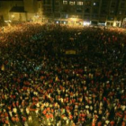 La plaza de Santo Domingo en León era un hervidero humano con miles de seguidores de la Roja