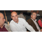 Giménez, Diez, Canuria y Travesí, el núcleo de dirección del PSOE local, durante la asamblea de ayer.