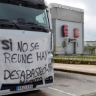 Un camionero protesta durante la huelga del transporte. EDUARDO PALOMO