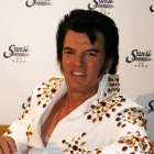 El cantante californiano Greg Miller, antes de interpretar ‘The KIng Story’ en Barcelona.