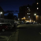 Una calle de León en horario nocturno, alumbrada con el sistema de luz artificial. MARCIANO PÉREZ