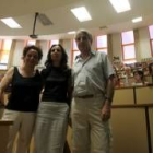 Cándida González, Ana Mª Bajo, presidenta de Trabicale, y Luis Paladini