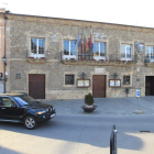 La casa consistorial de Villafranca es un edificio antiguo que precisa mejoras de accesibilidad. L. DE LA MATA