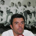 Luis Cembranos, exfutbolista del FC Barcelona, ocupó el cargo de entrenador de la Cultural. S. PÉREZ