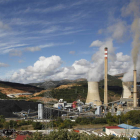 El informe de los catedráticos alerta del peligro de reducir la generación con carbón nacional.