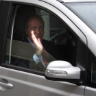 El rey Juan Carlos a su salida el miércoles del Hospital USP San José de Madrid.