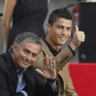 José Mourinho y Cristiano Ronaldo, en una entrega de premios del 2011.