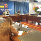Reunión de la delegada del Gobierno y los responsables en Castilla y León de la Policía Nacional y de la Guardia Civil con sectores afectados por las acciones violentas de un grupo de transportistas. DL