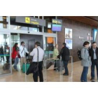 Llegada de los pasajeros del vuelo que salió de Barcelona