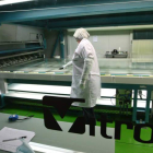 Una de las instalaciones de cortado de Vitro Cristalglass en La Rozada cuando la factoría se encontraba a pleno rendimiento.