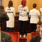 Trabajadoras de Carflor, en el pleno municipal. RAMIRO
