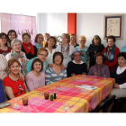 Las mujeres operadas se reúnen los jueves en la asociación para apoyarse y darse ánimos.