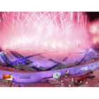 Espectacular ceremonia de apertura con fuegos artificiales en el Lusail Multipurpose Hall