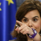 Sáenz de Santamaría ayer, en la rueda de prensa tras el Consejo de Ministros.