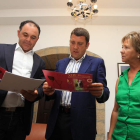 Arias, Riesco y Crespo, durante la presentación de la feria.