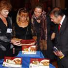 Isabel Carrasco apoyó la exposición de los productos de León en Sevilla.