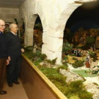Verde y arena, 120 figuras, el Misterio del nacimiento, así es el belén de las Hermanitas de los Des