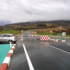 La imagen muestra uno de los tramos de la carretera de Fabero a Fresnedo por Berlanga.