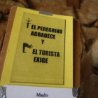Cartel visible en uno de los albergues de la provincia.