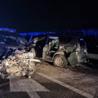 Los guardias civiles miembros del Grupo de Acción Rápida (GAR) que fueron arrollados esta madrugada por un camión articulado en la AP-4, a la altura de Los Palacios y Villafranca (Sevilla).