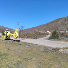 Un helicóptero sanitario se dirige a la mina para evacuar a los heridos
