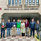 Representantes del PSOE y de los trabajadores, este viernes.