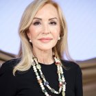 Carmen Lomana, durante un acto reciente, ha reabierto el debate sobre el sujetador nocturno con su contundente declaración en Las Mañanas Kiss