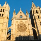 La Catedral de León, uno de los grandes iconos del gótico español, escenario de la leyenda del supuesto topo que intrigó durante siglos