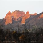 Las heridas del incendio del pasado verano son visibles en Las Médulas.