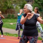 Mantener una buena condición física después de los 65 va más allá de acumular minutos de ejercicio: el equilibrio, la agilidad, la fuerza de las piernas y la capacidad cardiorrespiratoria destacaron en el estudio publicado en JAMA Network Open.