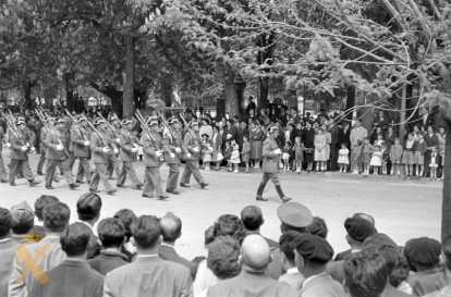 El desfile tuvo lugar el 10 de mayo de 1956 en el Parque del Prado con motivo de la Jura de Bandera de 2.000 reclutas.