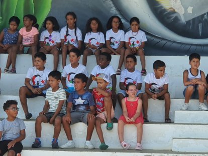 Todos los niños del programa, disfrutando en Valencia de Don Juan.