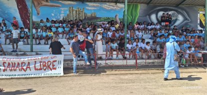 Todos los niños del programa, disfrutando en Valencia de Don Juan.