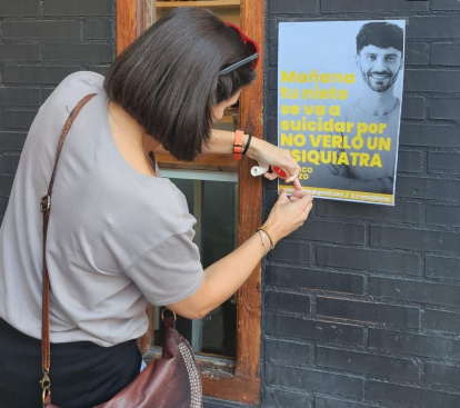 Carteles colocados en varios establecimientos de Ponferrada.