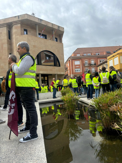 Banderas de León en la protesta