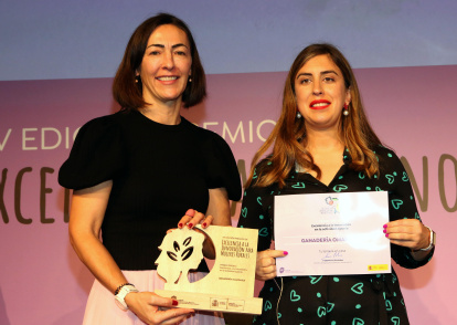 La ganadera leonesa Ana Aída Rodrigo (Tu  Ternera en casa) ha sido una de las galardonadas este martes con los premios de Excelencia a la Innovación para mujeres rurales que concede el Ministerio de Agricultura, Pesca y Alimentación.