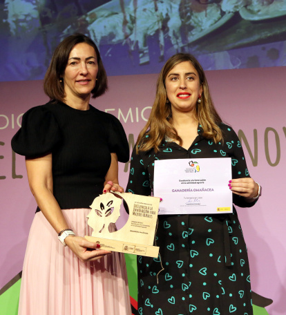 La ganadera leonesa Ana Aída Rodrigo (Tu  Ternera en casa) ha sido una de las galardonadas este martes con los premios de Excelencia a la Innovación para mujeres rurales que concede el Ministerio de Agricultura, Pesca y Alimentación.